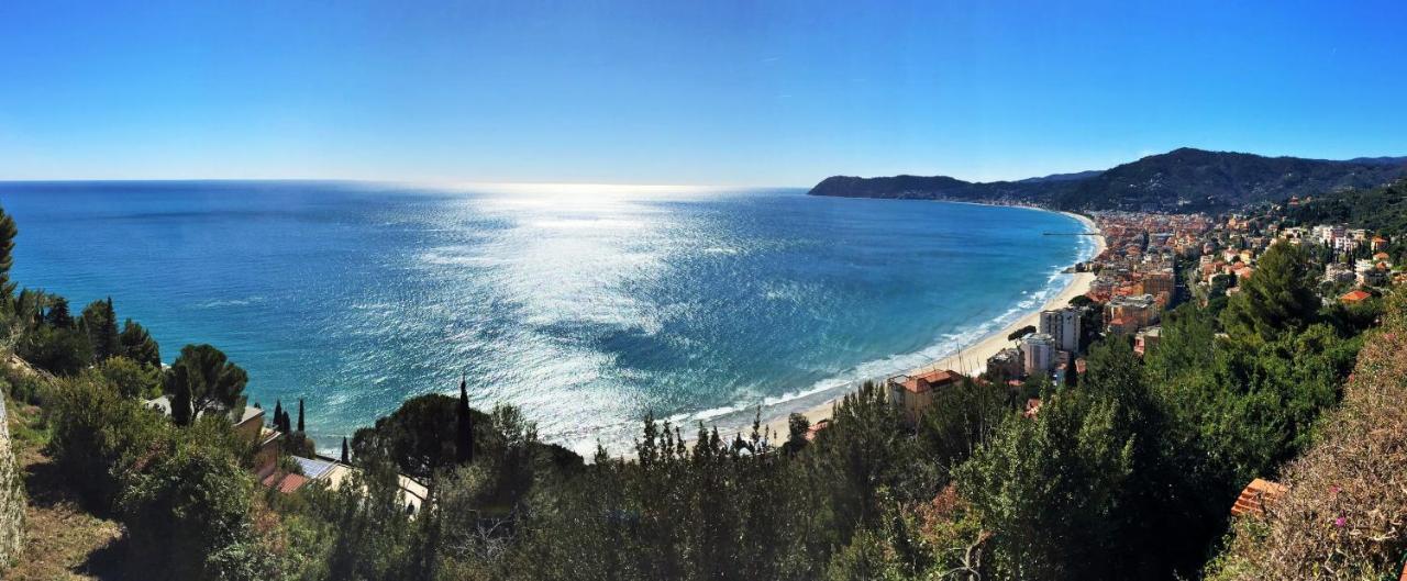 Hotel Riva Alassio Luaran gambar